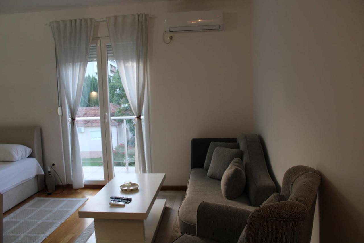 Delta Studio Apartman Podgorica Ngoại thất bức ảnh